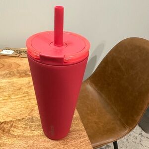 Reduce loop handle tumbler